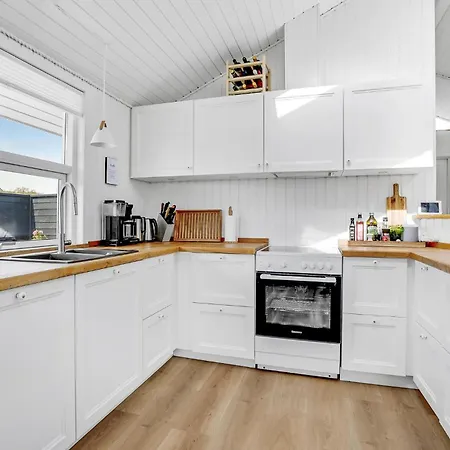 3 Bedroom Cozy In