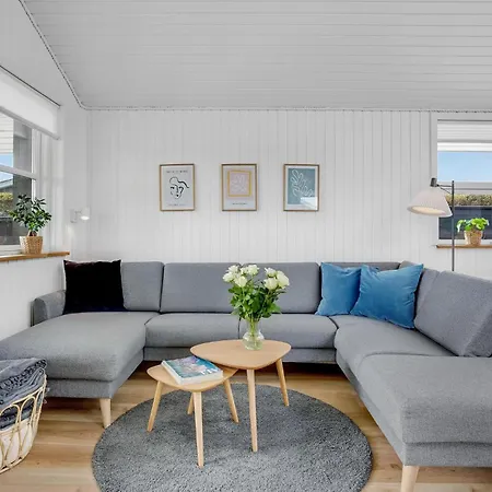 Vakantiehuis 3 Bedroom Cozy In Hejls