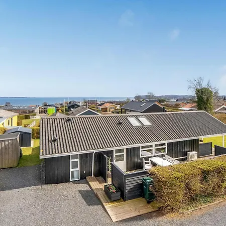 3 Bedroom Cozy In * Hejls