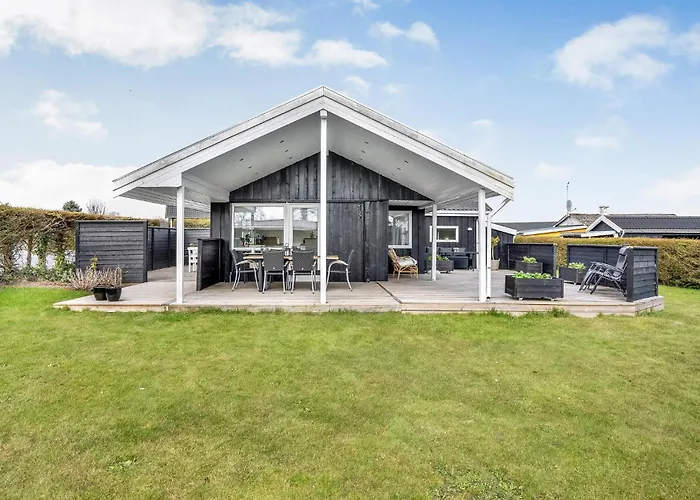 3 Bedroom Cozy In * Hejls